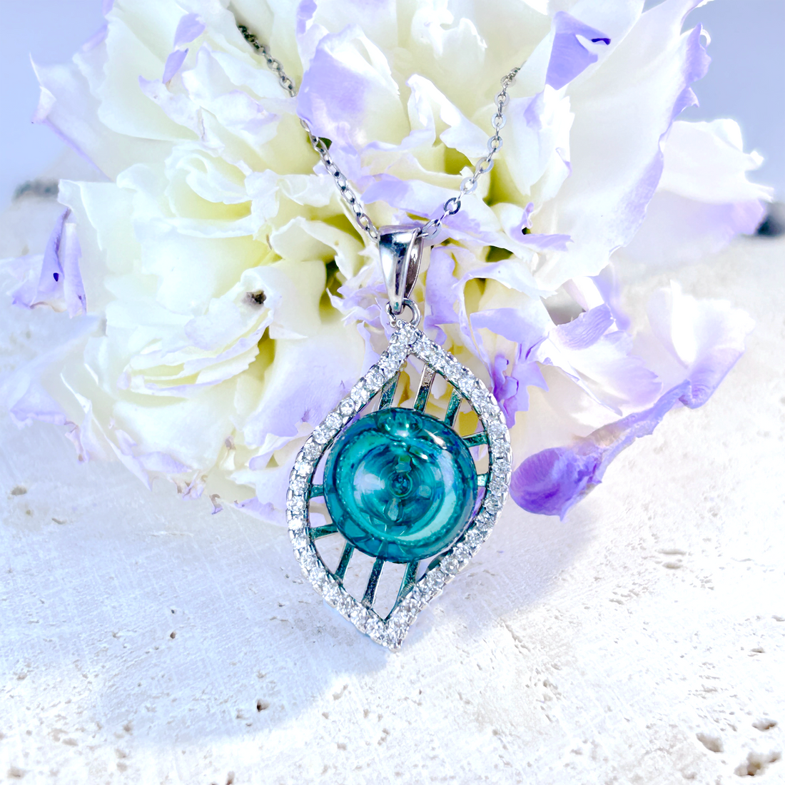 Your Aromatherapy Jewelry for a Healthy Season