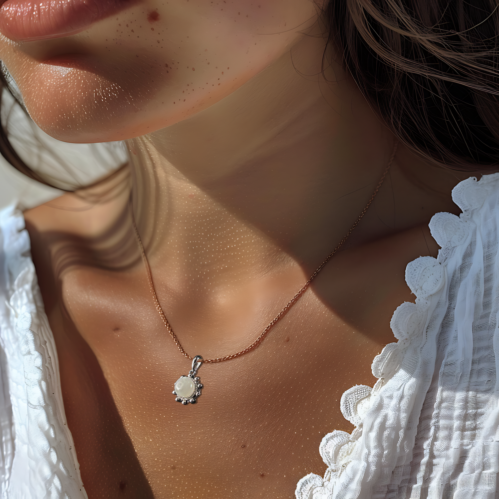 Petit Corail Blanc Diffuser Necklace