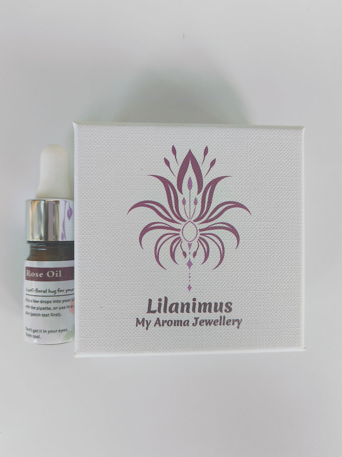 Lilanimus rose oil